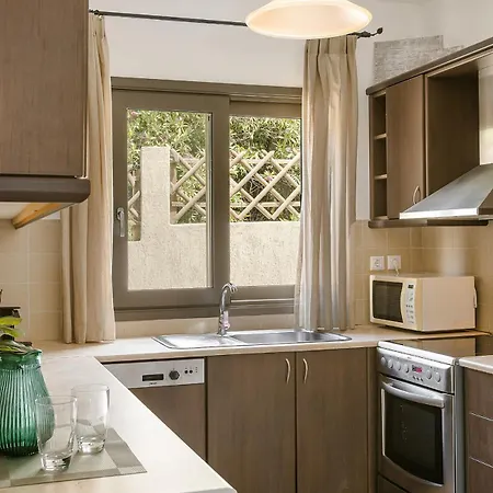 Helios * Spartia (Kefalonia)